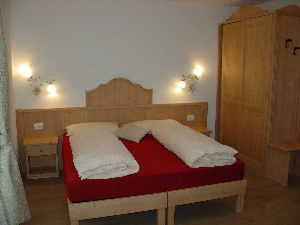Villa Agritur Al Canyon à Cloz Chambre photo