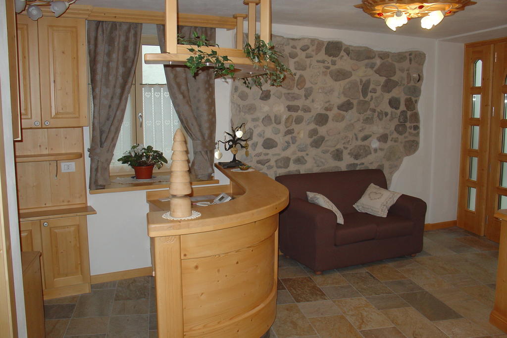 Villa Agritur Al Canyon à Cloz Extérieur photo